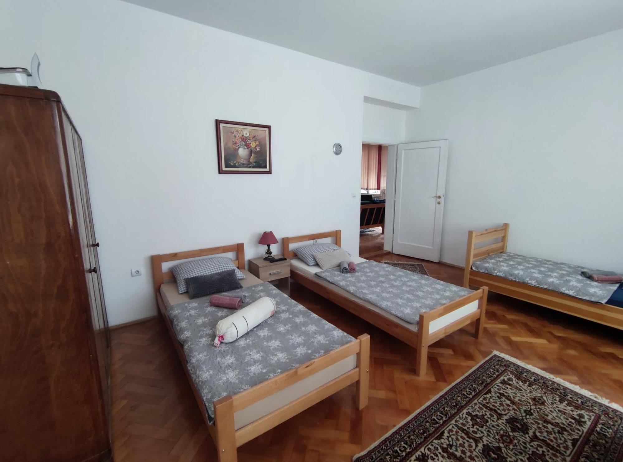 Trosoban Stan U Zenici Apartment Zenica Luaran gambar