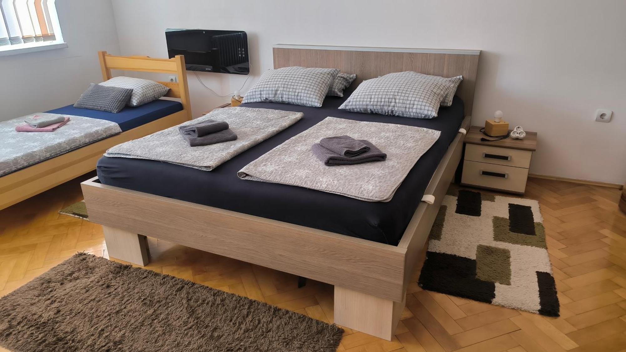 Trosoban Stan U Zenici Apartment Zenica Luaran gambar
