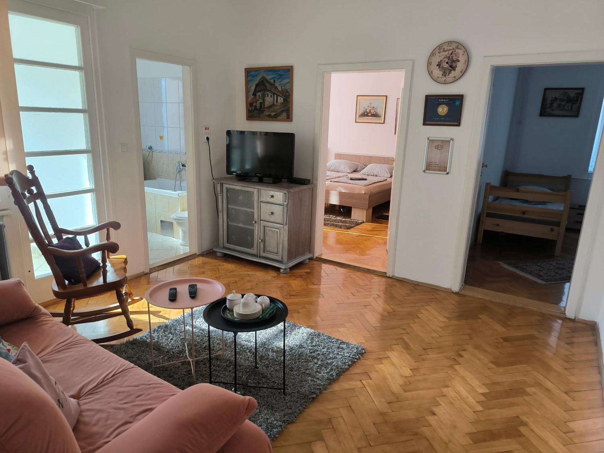 Trosoban Stan U Zenici Apartment Zenica Luaran gambar