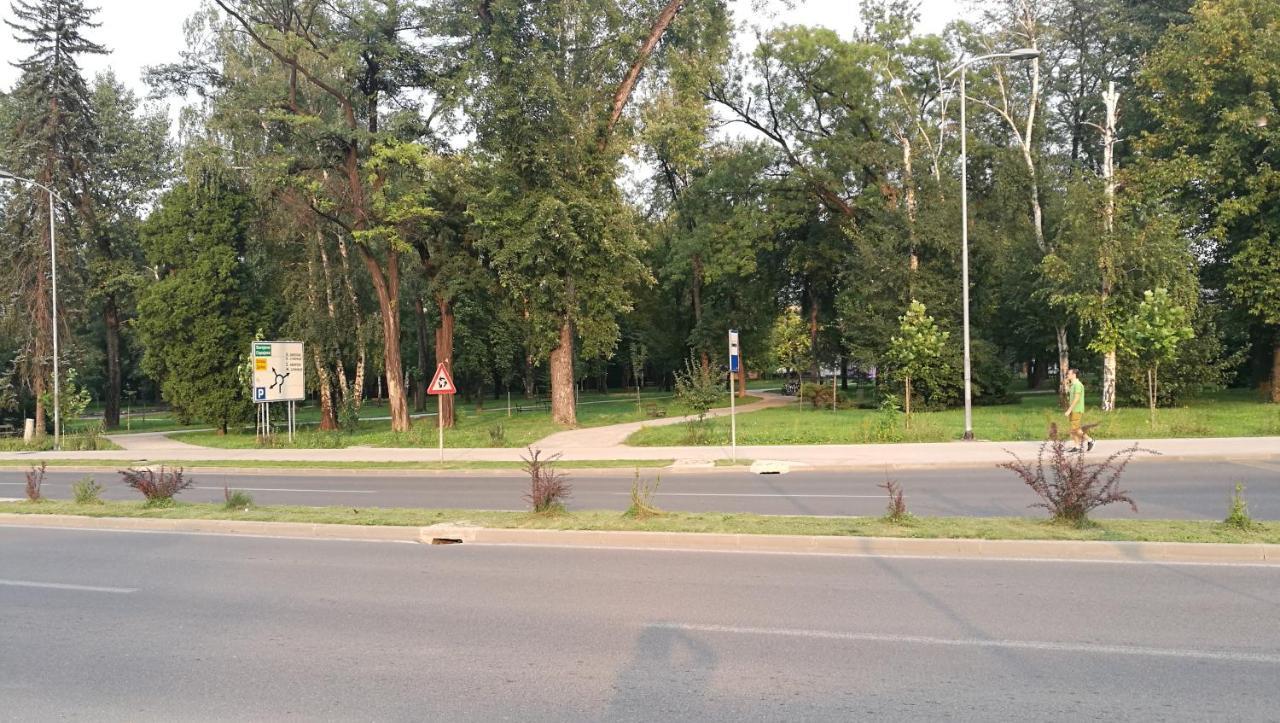 Trosoban Stan U Zenici Apartment Zenica Luaran gambar