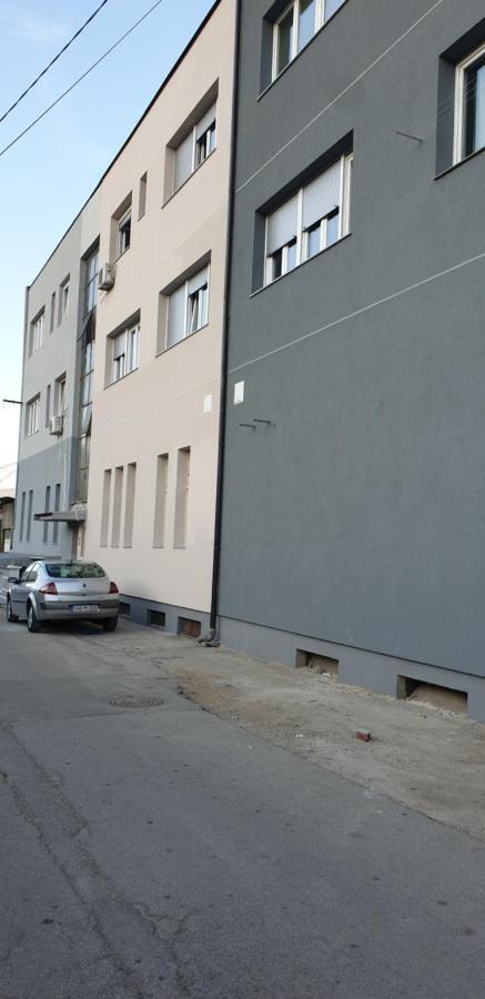 Trosoban Stan U Zenici Apartment Zenica Luaran gambar
